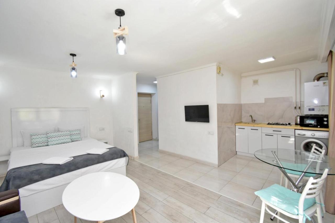 Cozy Apartment Near To The Metro H Kochar 19 Yerevan Ngoại thất bức ảnh