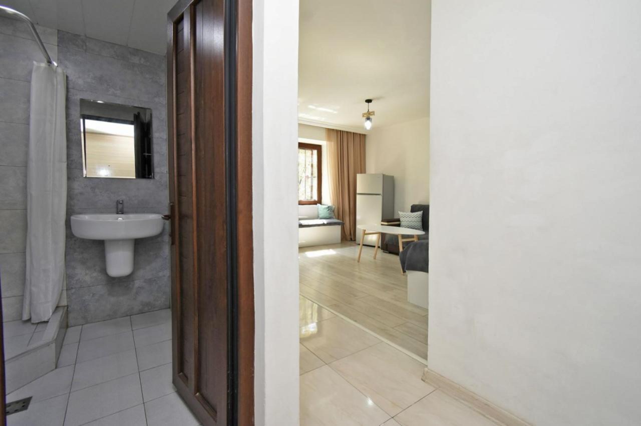 Cozy Apartment Near To The Metro H Kochar 19 Yerevan Ngoại thất bức ảnh