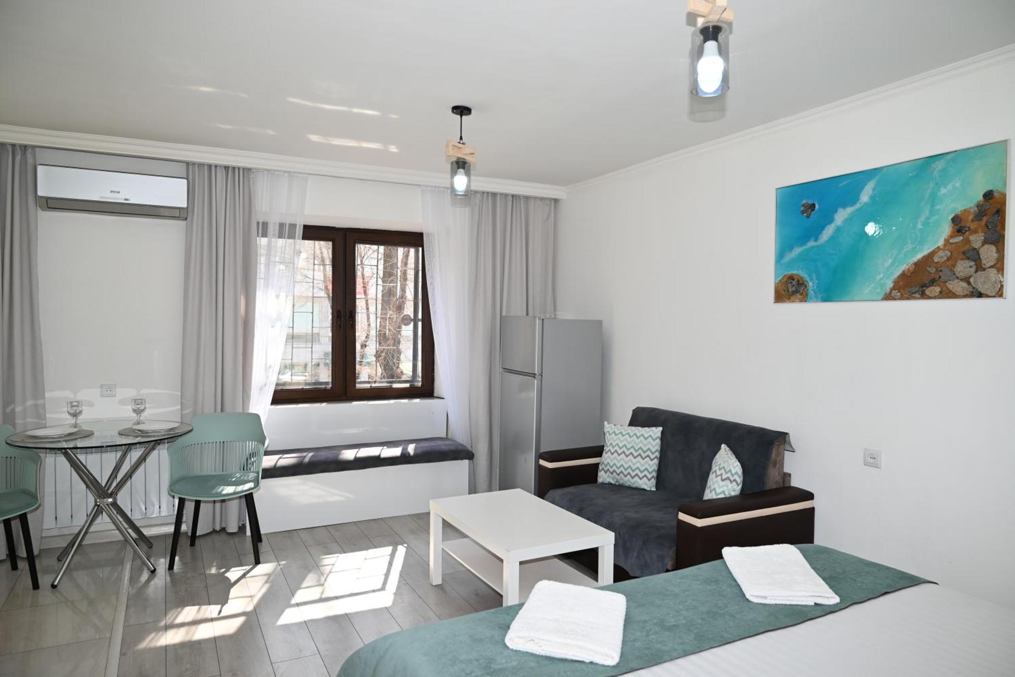 Cozy Apartment Near To The Metro H Kochar 19 Yerevan Ngoại thất bức ảnh